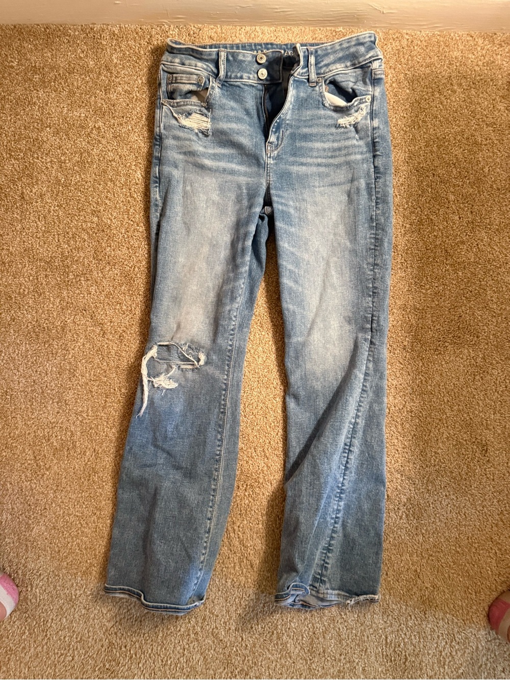 Classic Distressed Women's Mid-Rise boot cut Jeans - Blue